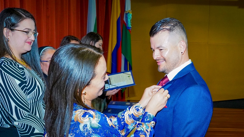 Nueva ceremonia de grados para nuevos graduados de los programas de pregrado y posgrado de la Universidad Católica de Manizales