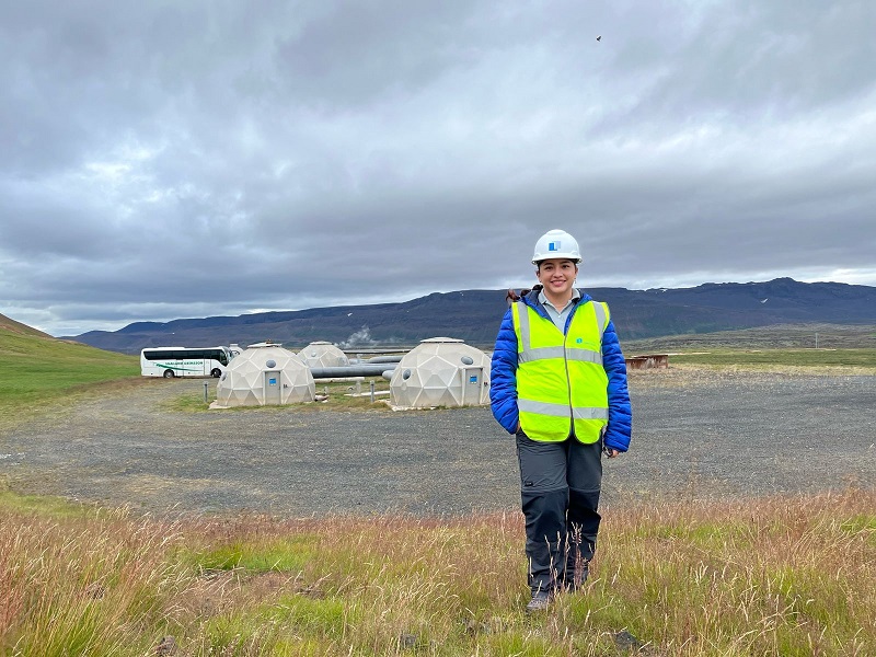 La Graduada del programa de Ingeniería Ambiental, Angela Patricia Ibáñez Ríos, está haciendo una estancia en Islandia enfocada en el aprendizaje sobre energía Geotérmica con el el Geothermal Training Programme