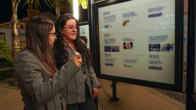 Se inauguró la exposición fotográfica: 70 años de la Universidad Católica de Manizales, recorrido visual sobre la historia de la UCM