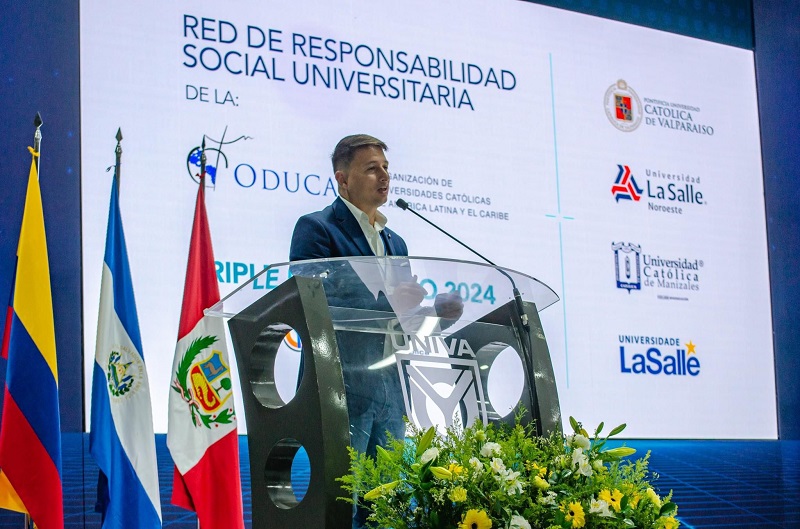 Estudiantes de la Unidad de Liderazgo UCM participaron en los encuentros internacionales de la Red de responsabilidad social universitaria de la ODUCAL realizada en la UNIVA de México