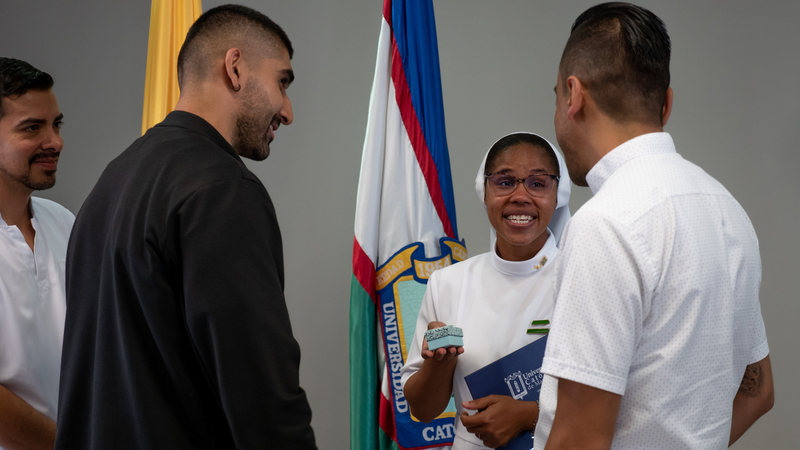 hermana-de-la-congregacion-recibio-su-titulo-como-enfermera-ucm2.jpg
